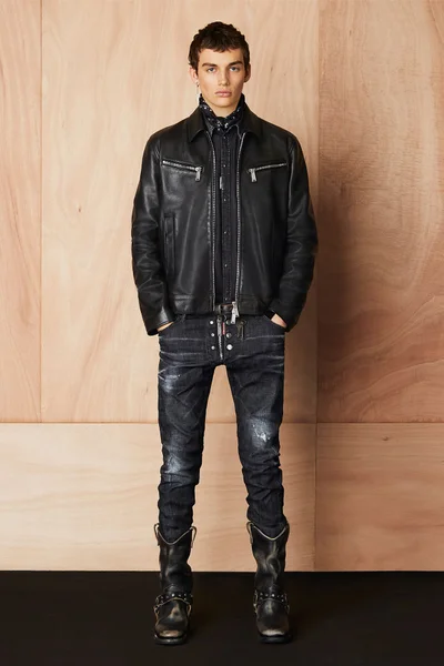 Look 23